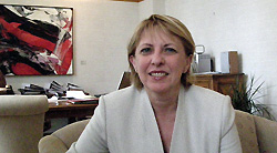 Le Lien MULTIMÉDIA rencontre la ministre Christine St-Pierre. [Partie 1 : diversité et priorités budgétaires]