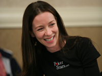 Isabelle Mercier dévoile sa vie de joueuse de poker sur le Web