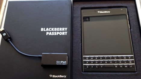 Avec SlimPort, BlackBerry Passport ouvre la porte de la productivité mobile au consommateur proactif