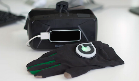 GloveOne : des gants intelligents pour toucher la réalité virtuelle 