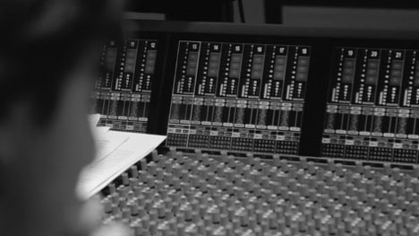 Pierre Lapointe sortira un nouvel album le 6 octobre 2017 