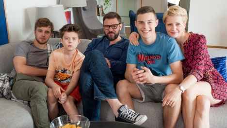 Attraction vend l’adaptation au cinéma de la série « Les Parent » en Pologne 