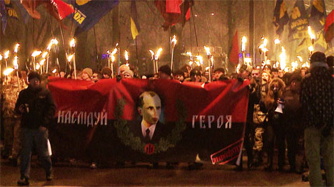Oliver Stone présente le docu « Ukraine à feu et à sang », sur Planète+ le 5 avril