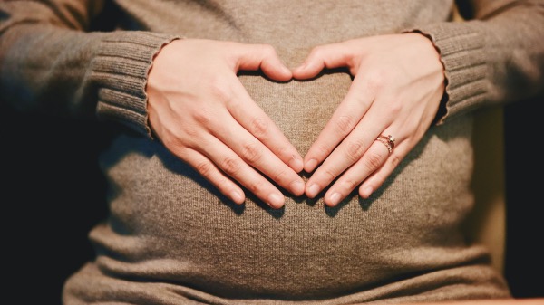 L’entreprise Emma rend disponible une assurance vie pour les femmes enceintes