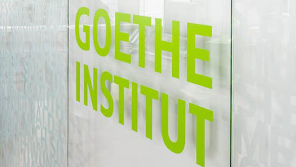 Les vitrines du Goethe-Institut projettent « Points de vues sur les (grandes) villes et la COVID-19 »