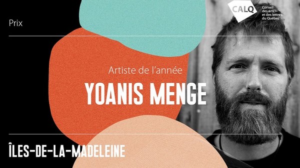 Yoanis Menge reçoit le Prix du CALQ - Artiste de l’année aux Îles-de-la-Madeleine