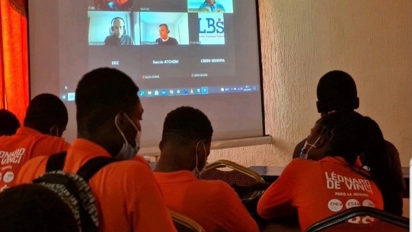 Ekué Séssi Afanou valorise le partage de compétences avec l’Énogné School
