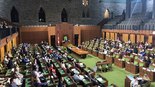 L’APEM applaudit l’avancée cruciale du projet de loi C-11, adopté par la Chambre des communes