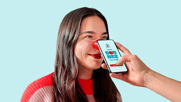 La Fondation Dr Clown lance une campagne de financement à l’aide de nez connectés 