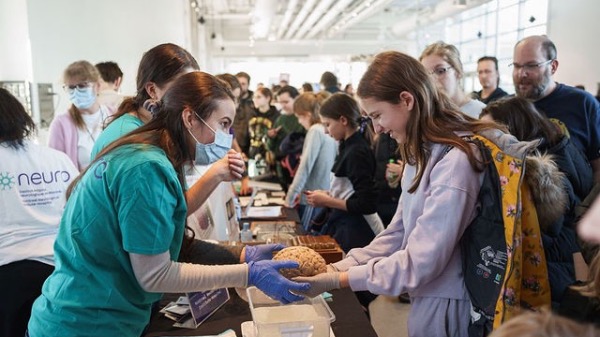 3600 personnes participent à la 6e édition de Femmes et filles de science