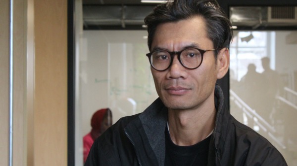 [REGARD] Namai Kham Po déploie sa passion pour le cinéma entre fiction et documentaire