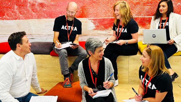 L’ACTRA et l’UDA réaffirment leur alliance dans la protection des artistes-interprètes en publicité